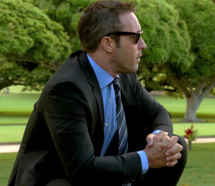 This image has an empty alt attribute; its file name is alex-oloughlin-as-steve-in-h50-s05e05.jpg